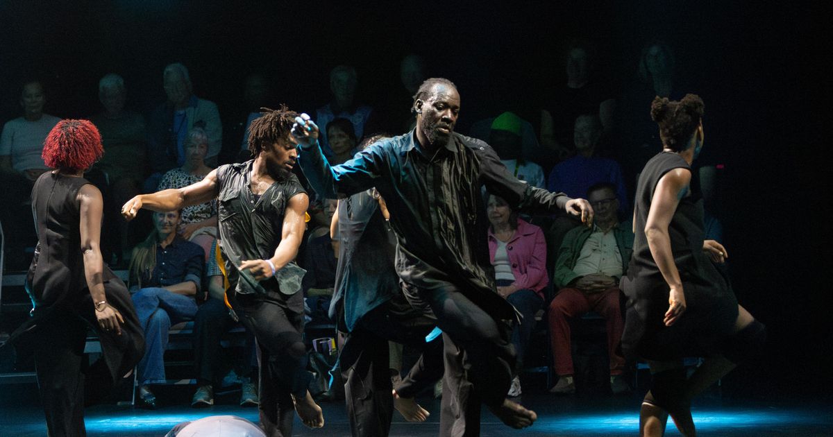 Back to Kidal — Serge Aimé Coulibaly / Faso Danse Théâtre in Amare, Den Haag