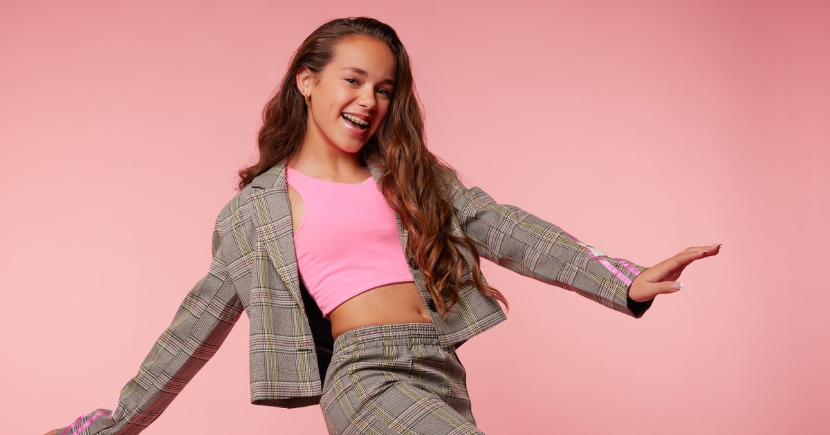 Luna Sabella — Summer Festa On Tour 2026