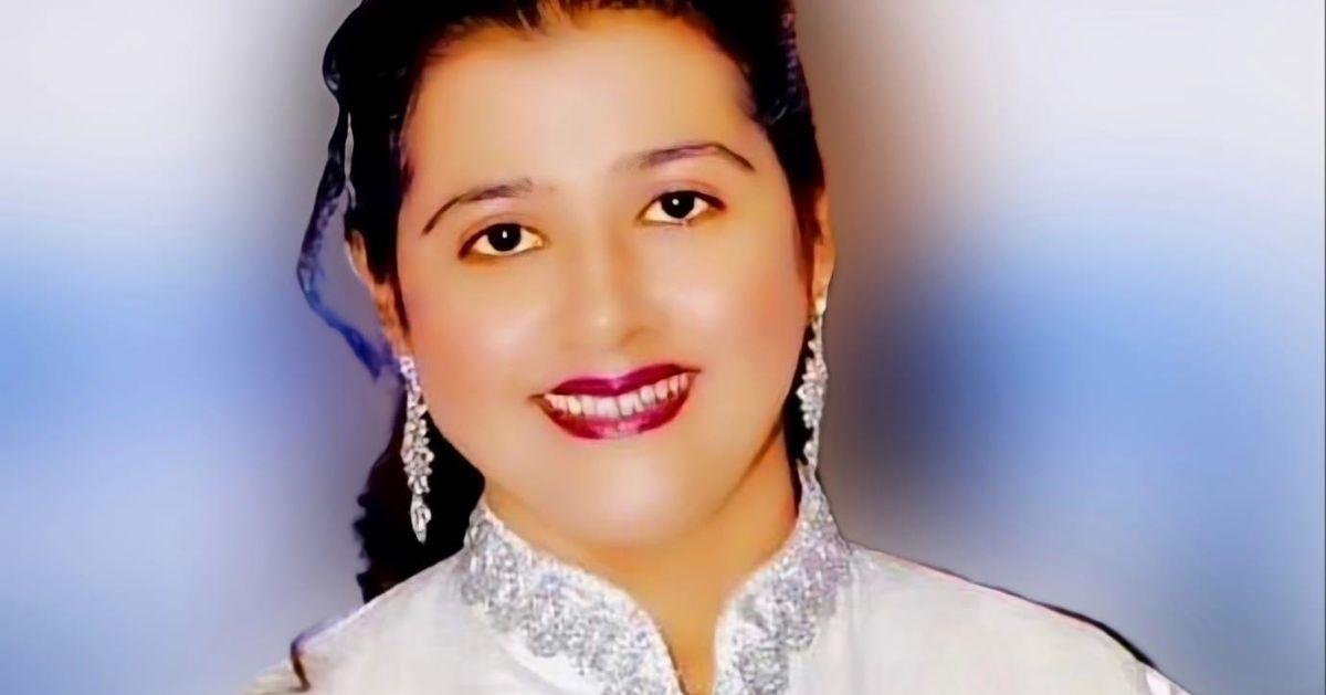 The Nightingale: Mistu Bardhan, The Voice of Lata Mangeshkar — Live in Concert in Amare, Den Haag